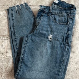 KanCan blue jeans. Crop. Denim, worn.